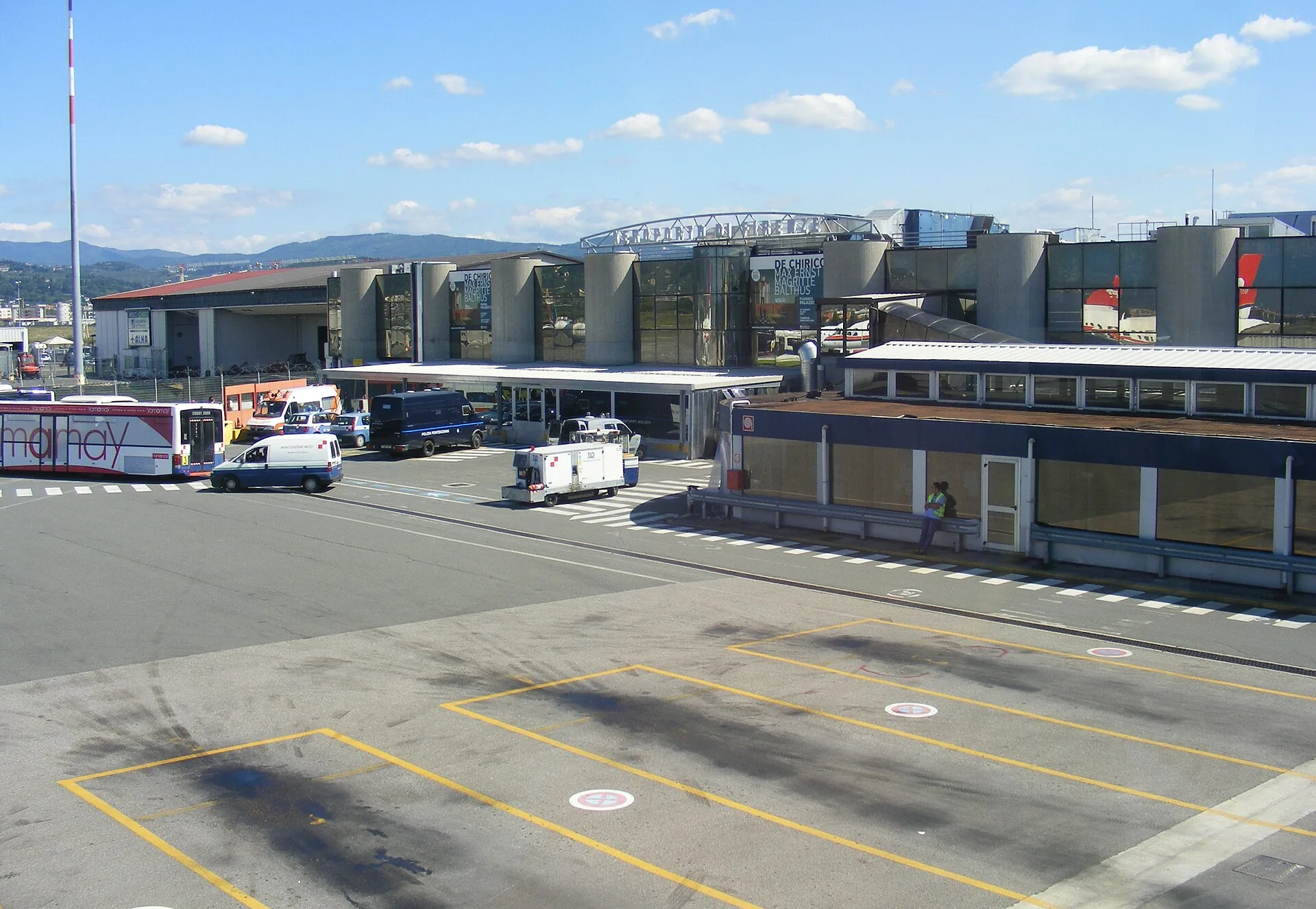 Interno dell'aeroporto di Firenze Peretola